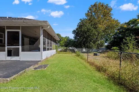Exterior - 12232 Comstock St, Spring Hill, FL 34609 photo 4 of 7