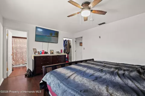 Bedroom - 12232 Comstock St, Spring Hill, FL 34609 photo 2 of 4