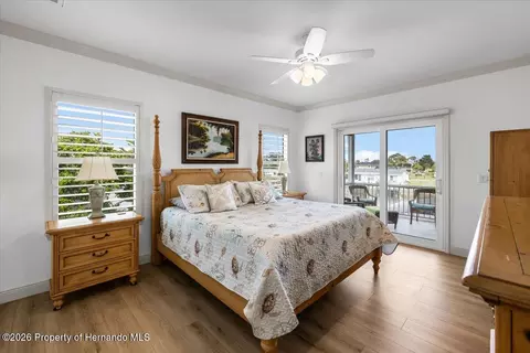 Bedroom - 4530 Kingston Dr, Hernando Beach, FL 34607 photo 1 of 4