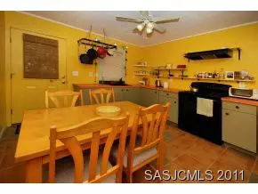 134 Moore St, Saint Augustine, FL 32084 photo 6