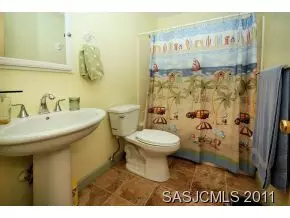 134 Moore St, Saint Augustine, FL 32084 photo 9
