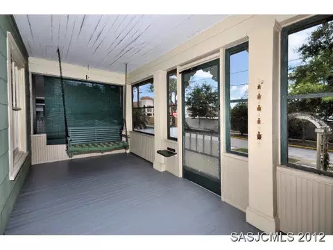 14 Grove Ave, Saint Augustine, FL 32084 photo 3