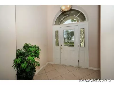 909 Spring Lake Ct, Saint Augustine, FL 32080 photo 2