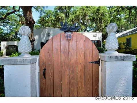 44 Macaris St, Saint Augustine, FL 32084 photo 2