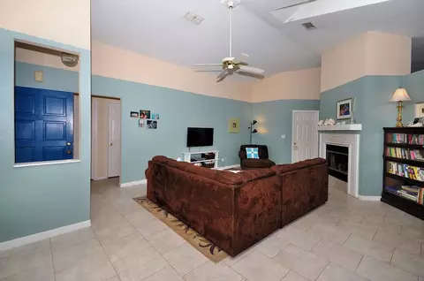 34 Comares Ave S, Saint Augustine, FL 32080 photo 4