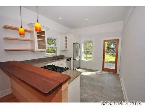 93 Park Pl, Saint Augustine, FL 32084 photo 8