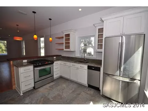 93 Park Pl, Saint Augustine, FL 32084 photo 9