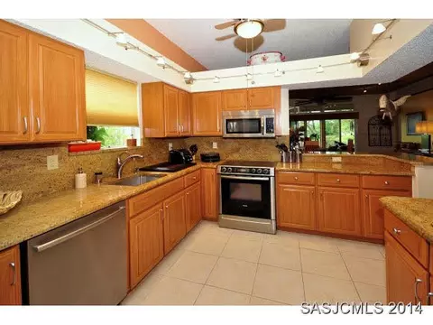 221 Vista Ct, Saint Augustine, FL 32080 photo 5