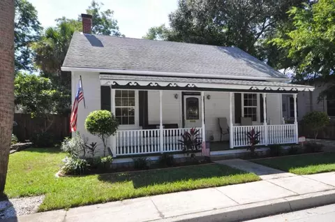 15 Bernard St, Saint Augustine, FL 32084 photo 2