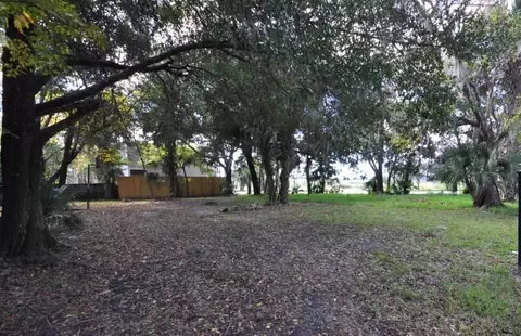 129 Dehaven St, Saint Augustine, FL 32084 photo 1