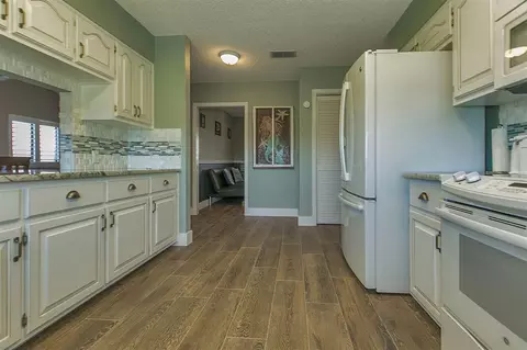 141 Sherwood Ave, Saint Augustine, FL 32084 photo 8