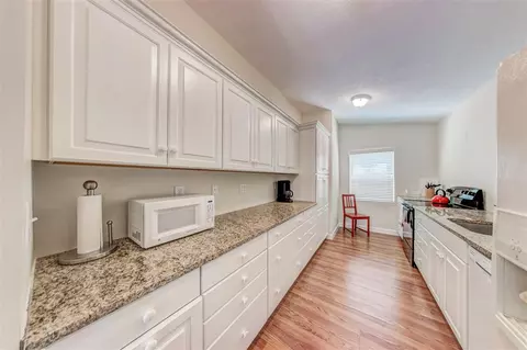 406 E St, Saint Augustine, FL 32080 photo 9