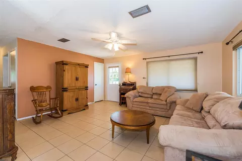 240 Phoenetia Dr, Saint Augustine, FL 32086 photo 2