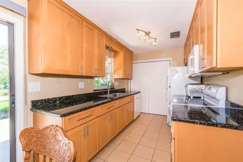 240 Phoenetia Dr, Saint Augustine, FL 32086 photo 7