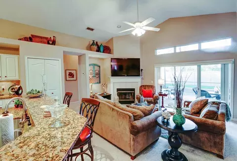 636 E Bianca Cir, Saint Augustine, FL 32086 photo 9