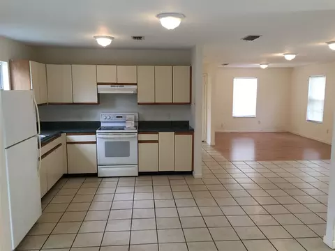 1200 N Volusia St, Saint Augustine, FL 32084 photo 2