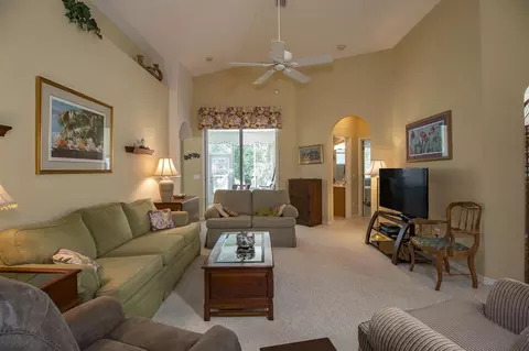 904 Ridgewood Ln, Saint Augustine, FL 32086 photo 4
