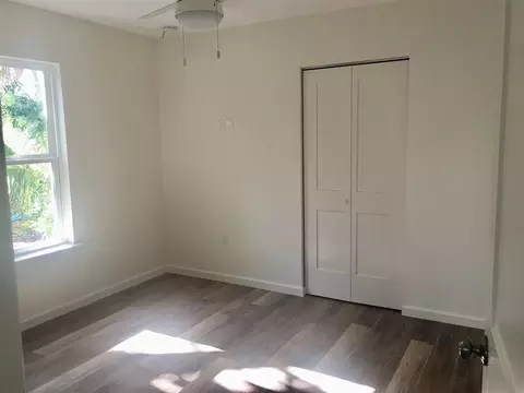 326 St George Ave, Saint Augustine, FL 32084 photo 8