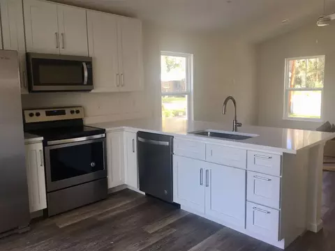 326 St George Ave, Saint Augustine, FL 32084 photo 3