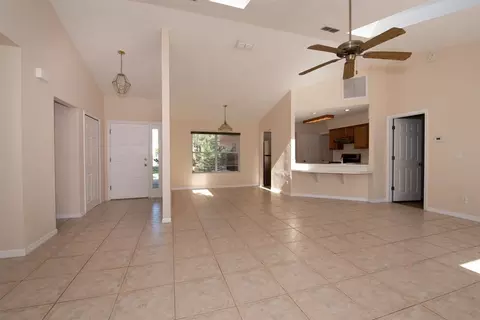 385 Biscayne Ave, Saint Augustine, FL 32080 photo 5