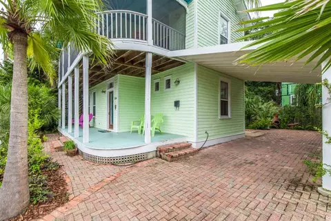 104 Lincoln St, Saint Augustine, FL 32084 photo 2