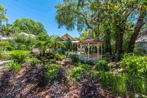 325 St George St, Saint Augustine, FL 32084 photo 4