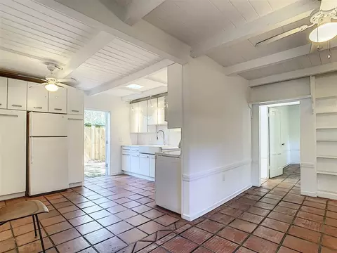 105 N Whitney St, Saint Augustine, FL 32084 photo 2