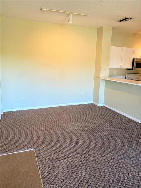 625 Fairway Dr UNIT 302, Saint Augustine, FL 32084 photo 4