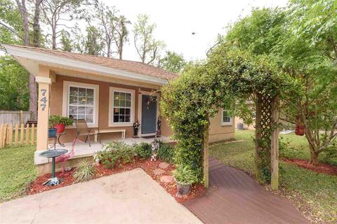 747 Oakland Ave, Saint Augustine, FL 32084 photo 1