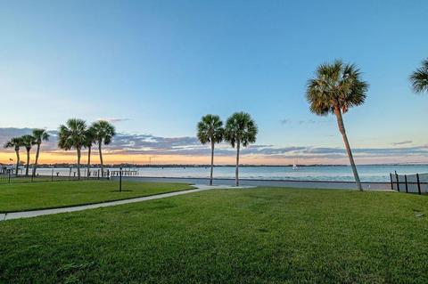 201 Inlet Dr, Saint Augustine, FL 32080 photo 1