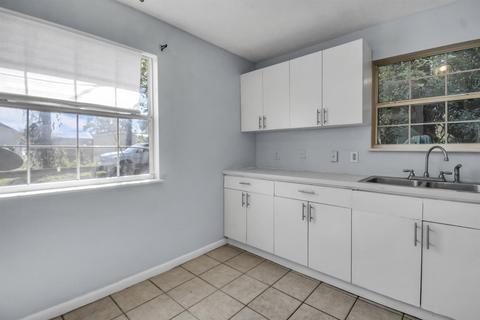 756 W Cathedral Pl, Saint Augustine, FL 32084 photo 9