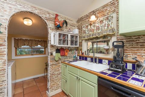 26 Arenta St, Saint Augustine, FL 32084 photo 4