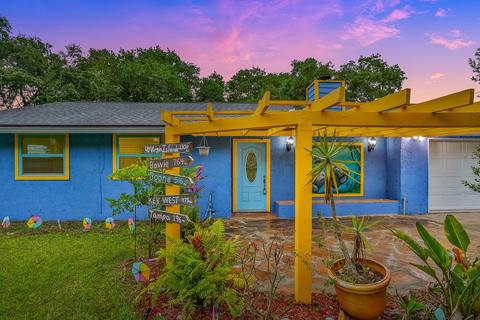 305 Third St, Saint Augustine, FL 32084 photo 4