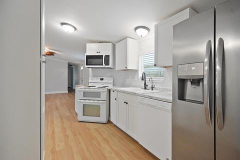 1533 Edgewood Pl, Saint Augustine, FL 32084 photo 4