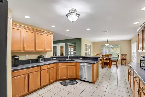 1006 Aragon, Saint Augustine, FL 32086 photo 6