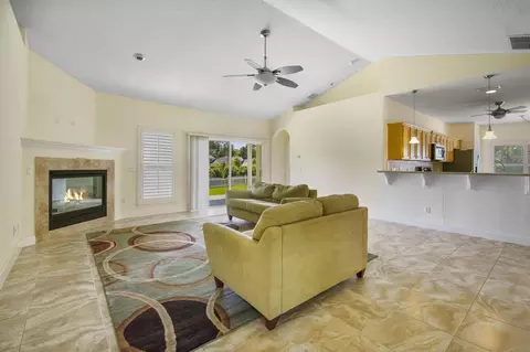 752 Viscaya Blvd, Saint Augustine, FL 32086 photo 9
