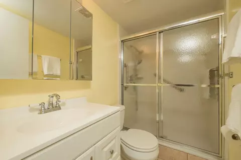 21 Dondanville Rd UNIT 2, Saint Augustine, FL 32080 photo 4