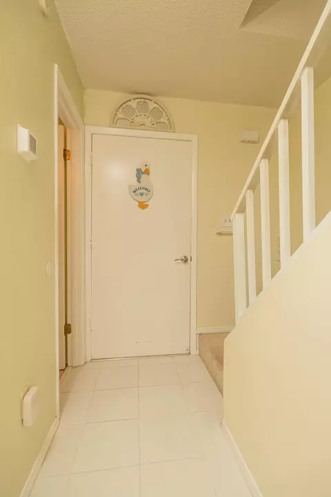 21 Dondanville Rd UNIT 2, Saint Augustine, FL 32080 photo 3