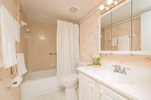 21 Dondanville Rd UNIT 2, Saint Augustine, FL 32080 photo 24