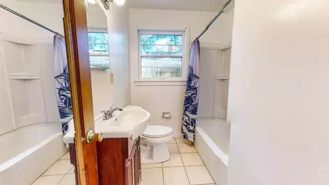 Bath - 44 Bay View Dr, Saint Augustine, FL 32084 photo 1 of 3