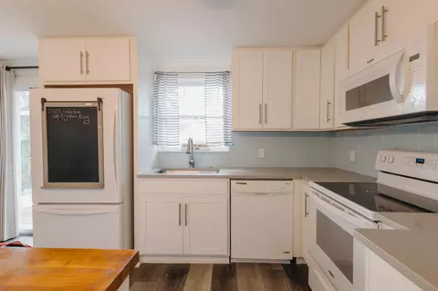 449 Sailfish Dr E, Atlantic Beach, FL 32233 photo 6