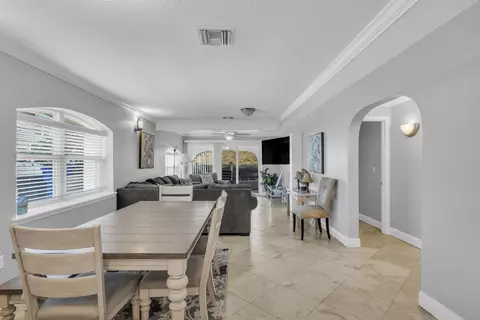 Dining - 5330 Pelican Way, Saint Augustine, FL 32080 photo 3 of 5