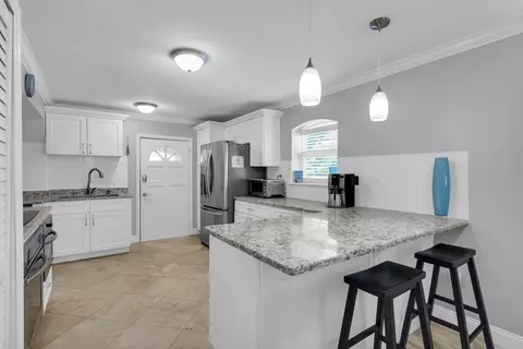 Kitchen - 5330 Pelican Way, Saint Augustine, FL 32080 photo 11 of 11