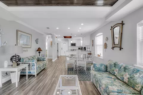 Dining - 5330 Pelican Way, Saint Augustine, FL 32080 photo 2 of 5
