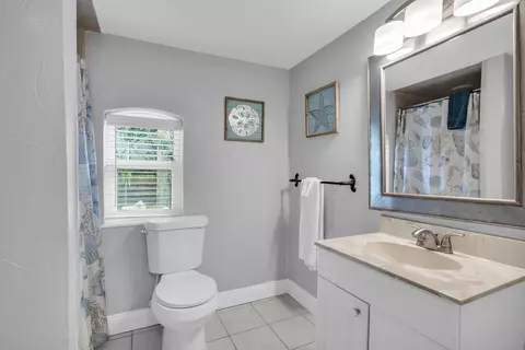 Bath - 5330 Pelican Way, Saint Augustine, FL 32080 photo 4 of 8