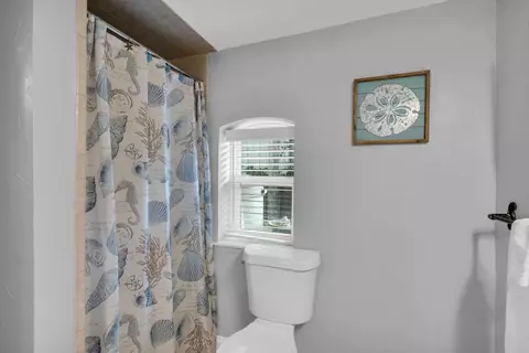 Bath - 5330 Pelican Way, Saint Augustine, FL 32080 photo 6 of 8