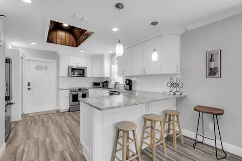 Kitchen - 5330 Pelican Way, Saint Augustine, FL 32080 photo 4 of 11