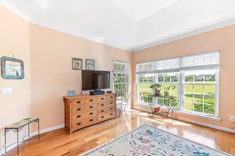 Living - 335 Marsh Point Cir, Saint Augustine, FL 32080 photo 6 of 6