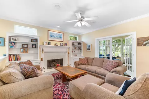 Living - 335 Marsh Point Cir, Saint Augustine, FL 32080 photo 2 of 6