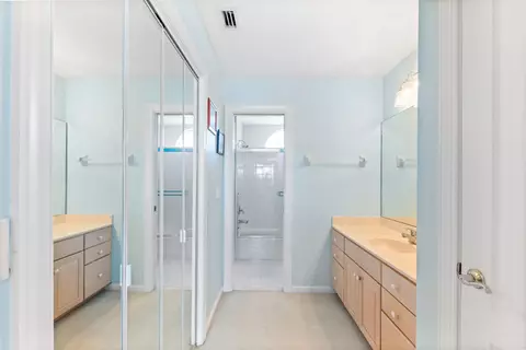 Bath - 335 Marsh Point Cir, Saint Augustine, FL 32080 photo 7 of 7